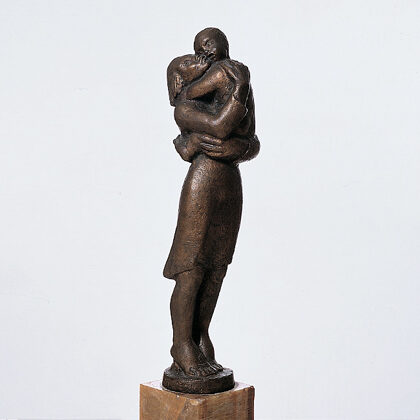 "Maternità" 1939 bronzo cm 44x7x7