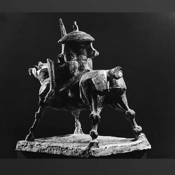 "Cavaliere medievale" 1968 cemento cm 55x40x20
